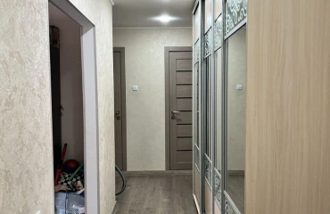 Fotografie Trei Camere apartament, de vânzare. Poltava Шевченковский (Октябрьский)