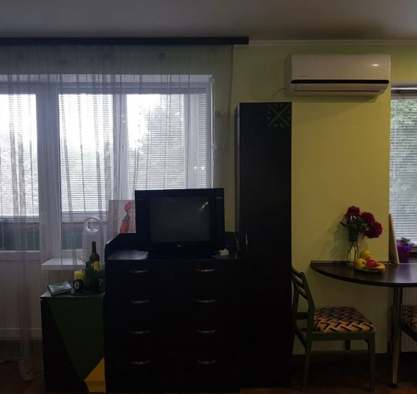 Zdjęcie 1. Kawalerka mieszkanie, na sprzedaż. Poltava Шевченковский (Октябрьский)