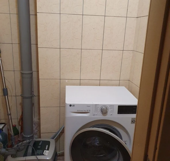 Foto 1. Tres Ambientes piso, en venta. Poltava Подольский