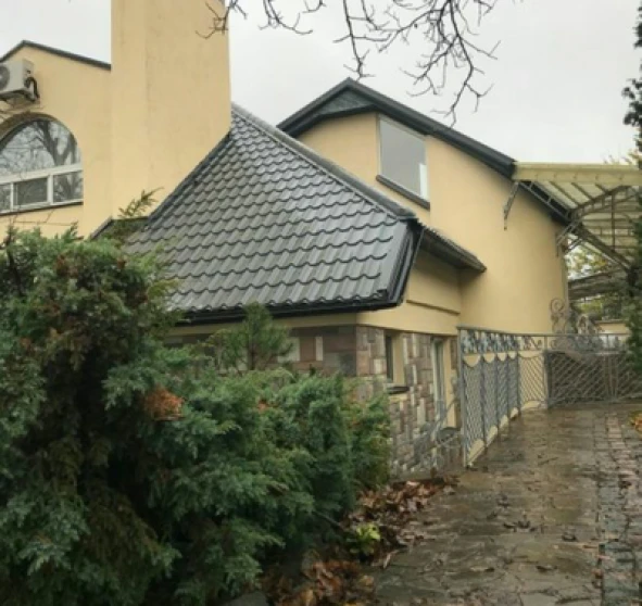 Foto 1. Casa, en venta. Poltava Шевченковский (Октябрьский)