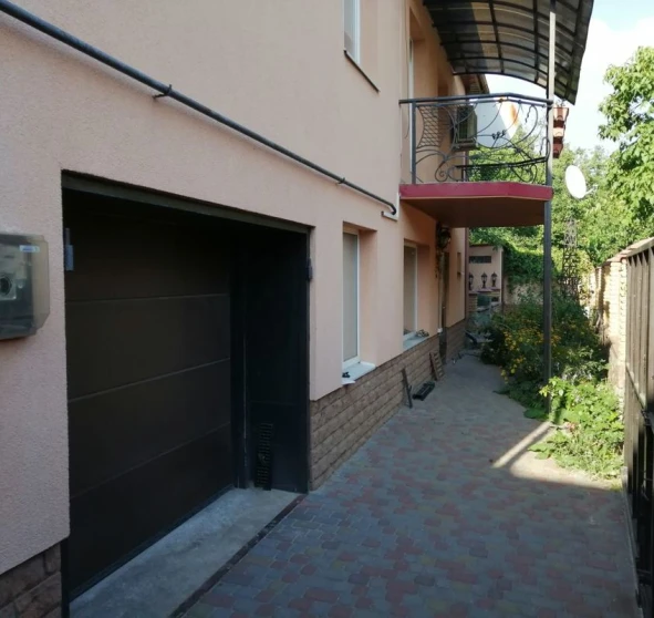 Foto 1. Casa, en venta. Poltava Шевченковский (Октябрьский)