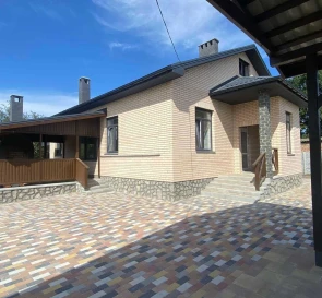 Foto 5. Casa, en venta. Myltsi