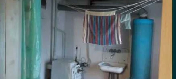 Foto 1. Casa, en venta. Poltava