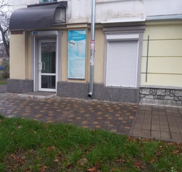 Fotografie 1. Comercială, de închiriat. Poltava Шевченковский (Октябрьский)