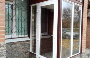 Foto Comercial, para alquilar. Poltava Подольский