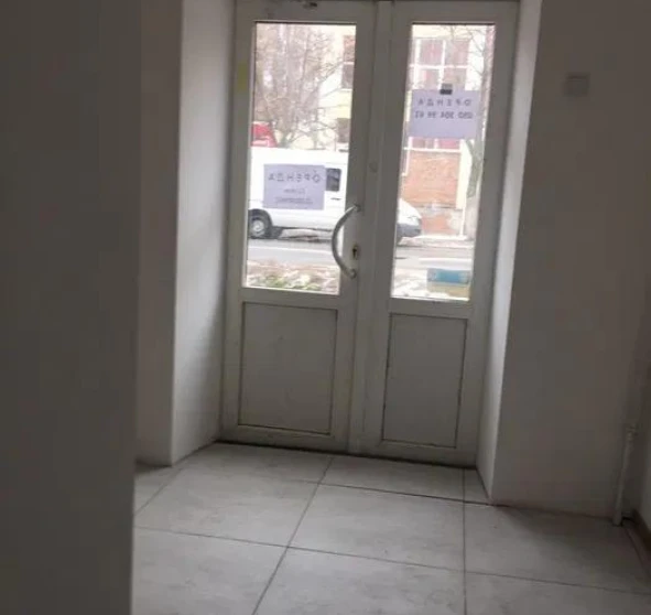 Foto 1. Comercial, para alquilar. Poltava Подольский