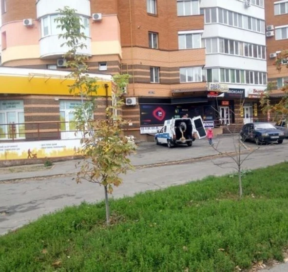Фото 2. Коммерческая, продажа. Полтава Подольский