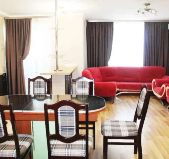 Photo 1. Three-Room flat, to rent. Poltava Шевченковский (Октябрьский)