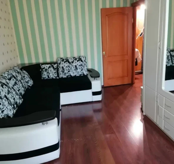 Fotografie 1. Două Camere apartament, de închiriat. Poltava Шевченковский (Октябрьский)