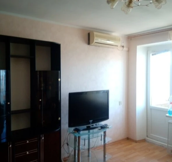 Fotografie 1. Două Camere apartament, de închiriat. Poltava Шевченковский (Октябрьский)
