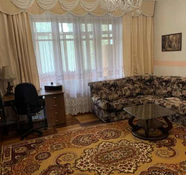 Photo 1. Three-Room flat, to rent. Poltava Шевченковский (Октябрьский)