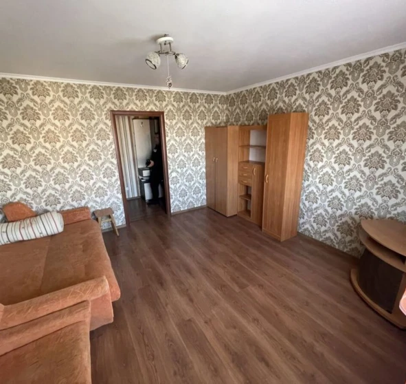 Photo 1. Three-Room flat, to rent. Poltava Шевченковский (Октябрьский)