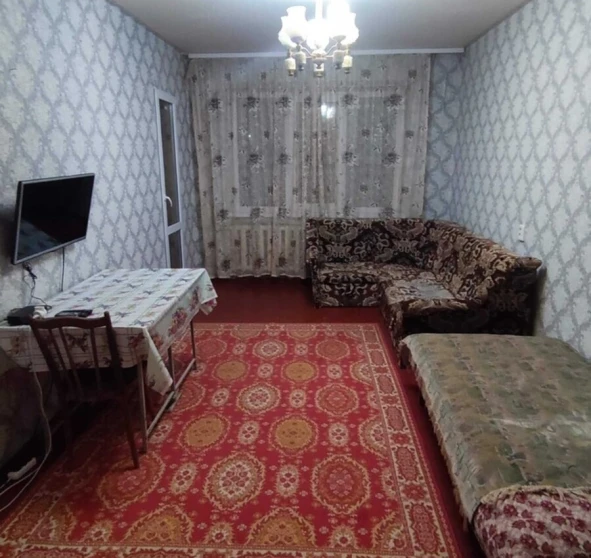Photo 1. Three-Room flat, to rent. Poltava Шевченковский (Октябрьский)