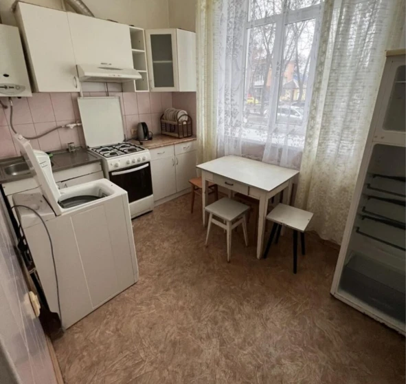 Fotografie 1. Două Camere apartament, de închiriat. Poltava Шевченковский (Октябрьский)