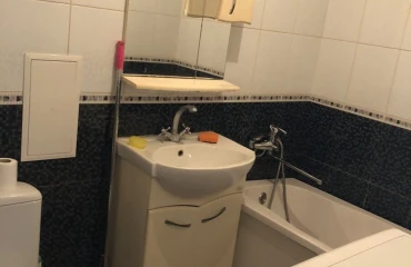 Foto Tres Ambientes piso, para alquilar. Poltava Киевский