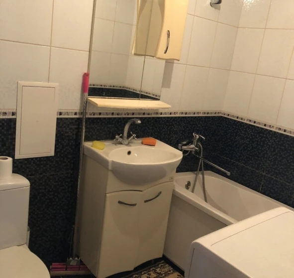 Foto 1. Tres Ambientes piso, para alquilar. Poltava Киевский