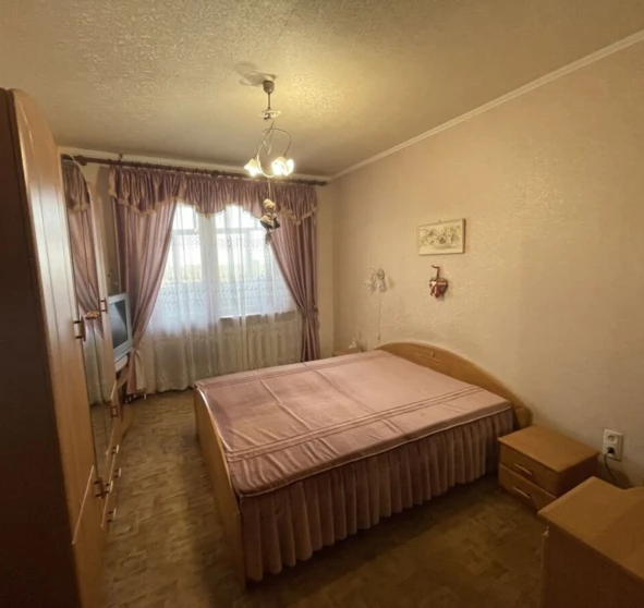 Photo 1. Three-Room flat, to rent. Poltava Шевченковский (Октябрьский)