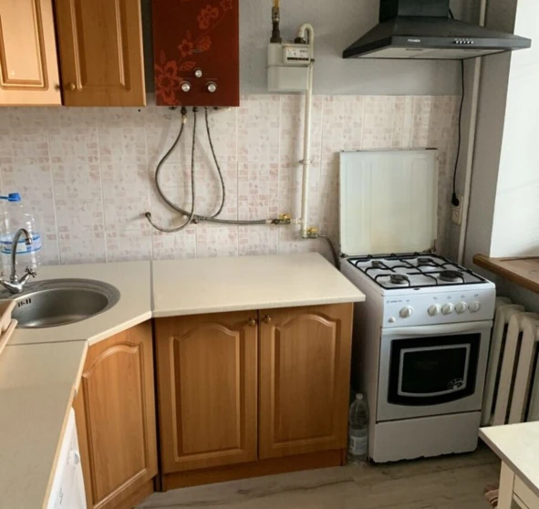 Fotografie 1. Garsonieră apartament, de închiriat. Poltava Шевченковский (Октябрьский)