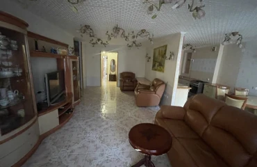 Photo Three-Room flat, to rent. Poltava Шевченковский (Октябрьский)