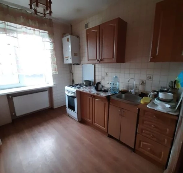 Foto 1. Tres Ambientes piso, para alquilar. Poltava