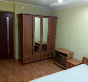 Foto 3. Tres Ambientes piso, para alquilar. Poltava Подольский