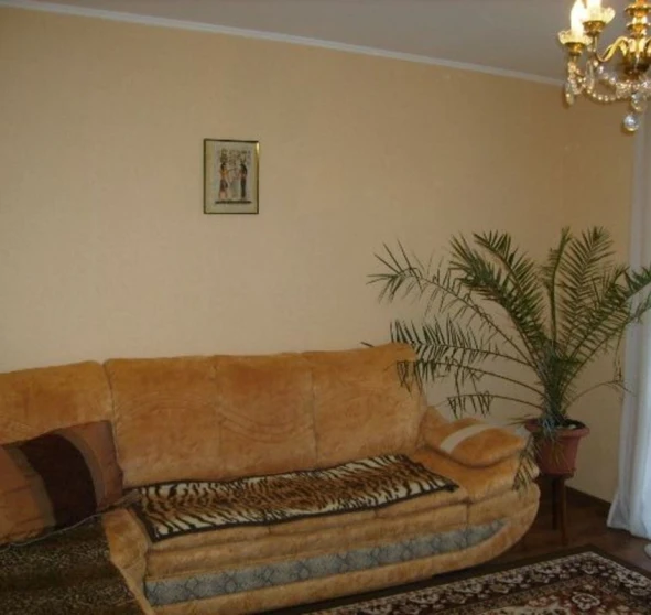 Фото 1. Трехкомнатная квартира, продажа. Полтава Шевченковский (Октябрьский)