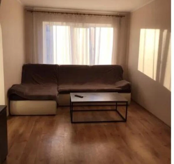 Foto 1. Cuatro Ambientes piso, en venta. Poltava Подольский