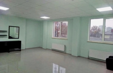 Foto Comercial, para alquilar. Odesa Киевский