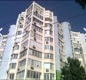 Фото 2. Четырехкомнатная квартира, оренда. Одеса Приморский