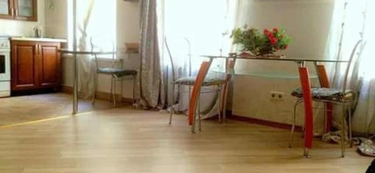 Photo Three-Room flat, to rent. Odesa Приморский