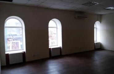 Foto Comercial, para alquilar. Odesa Приморский