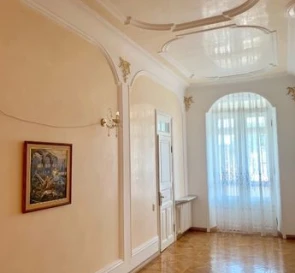 Фото 2. Трехкомнатная квартира, аренда. Одесса Приморский