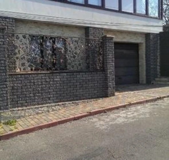 Foto 1. Casa, en venta. Odesa Киевский