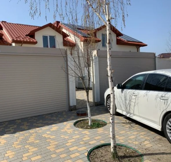 Foto 1. Casa, en venta. Odesa Киевский