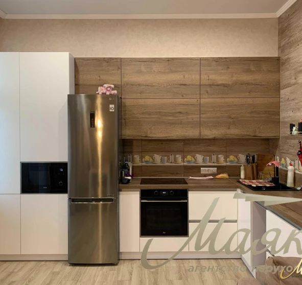 Фото 1. Трикімнатна квартира, продаж. Запоріжжя Днепровский