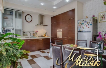 Foto Tres Ambientes piso, en venta. Zaporizhzhia Днепровский