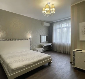 Zdjęcie 2. Czteropokojowe mieszkanie, na sprzedaż. Zaporizhzhia Днепровский