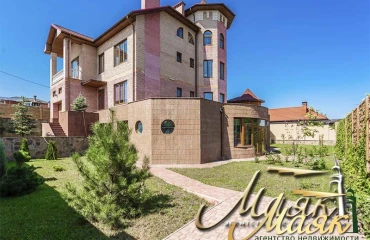 Photo House, for sale. Zaporizhzhia Днепровский