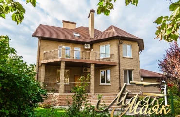 Photo House, for sale. Zaporizhzhia Бородинский