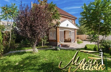 Photo House, for sale. Zaporizhzhia Космический
