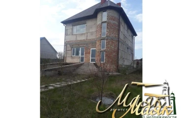Photo House, for sale. Abrykosivka