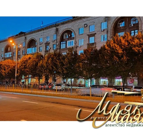 Фото 1. Четырехкомнатная квартира, продаж. Запоріжжя Вознесеновский