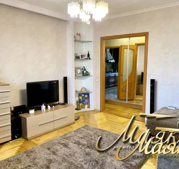 Foto 1. Tres Ambientes piso, en venta. Zaporizhzhia Шевченковский