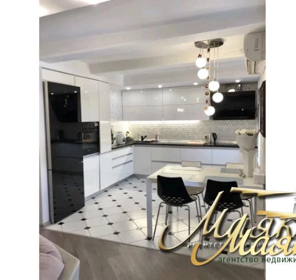 Photo 1. Four-Room flat, for sale. Zaporizhzhia Александровский