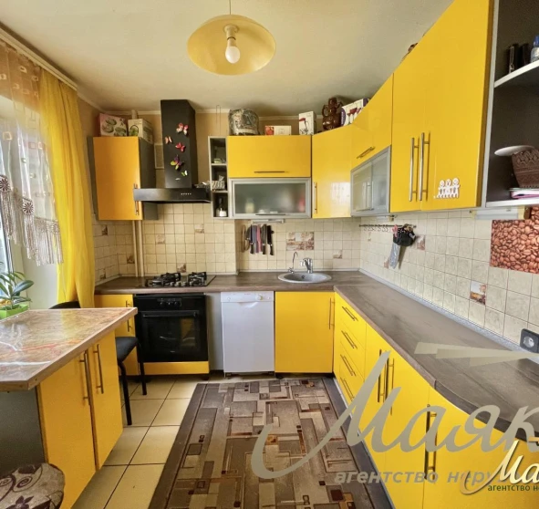 Фото 1. Четырехкомнатная квартира, продаж. Запоріжжя Днепровский