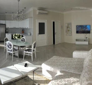 Photo 3. Three-Room flat, to rent. Odesa Приморский