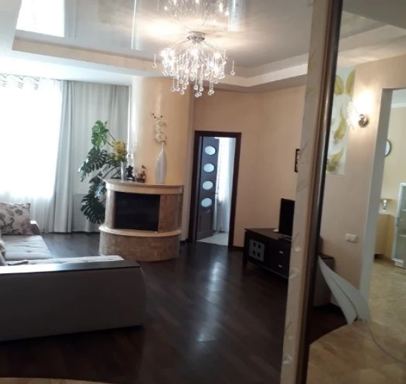 Photo 1. Three-Room flat, to rent. Odesa Приморский