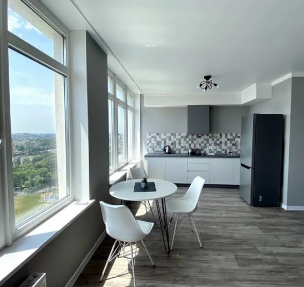 Fotografie 1. Garsonieră apartament, de închiriat. Odesa Приморский