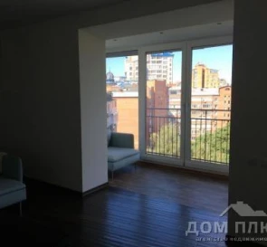 Foto 2. Tres Ambientes piso, en venta. Kyiv Шевченковский