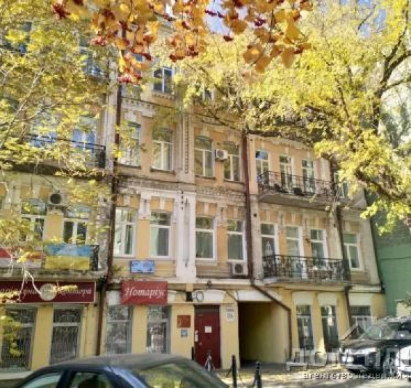 Фото 1. Четырехкомнатная квартира, продаж. Київ Шевченковский